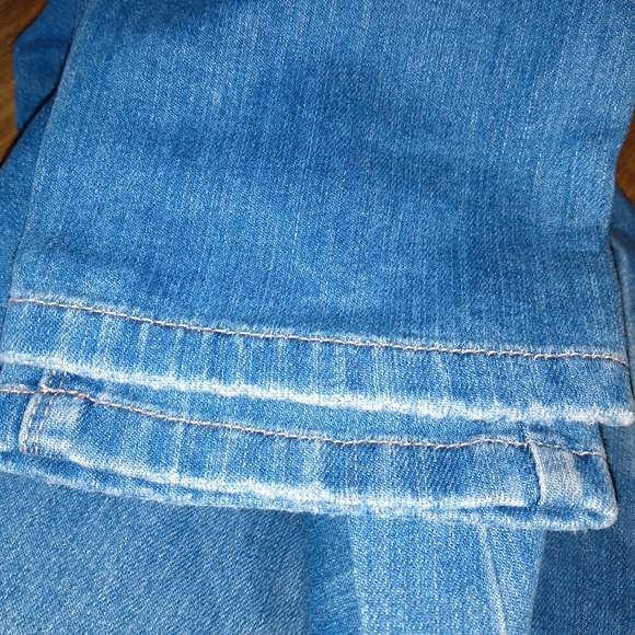 White House Black Market Distressed Jeweled Girlfriend Jeans Size 8 - Picture 12 of 15